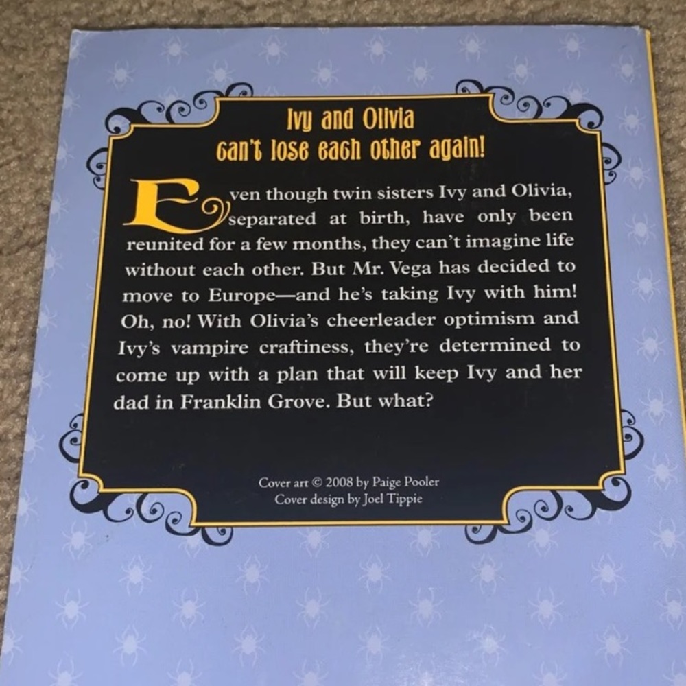 book bundle - Picture 3 of 6